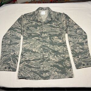 US Military USAF Digi Camo Mens Utility Jacket - Size 36L